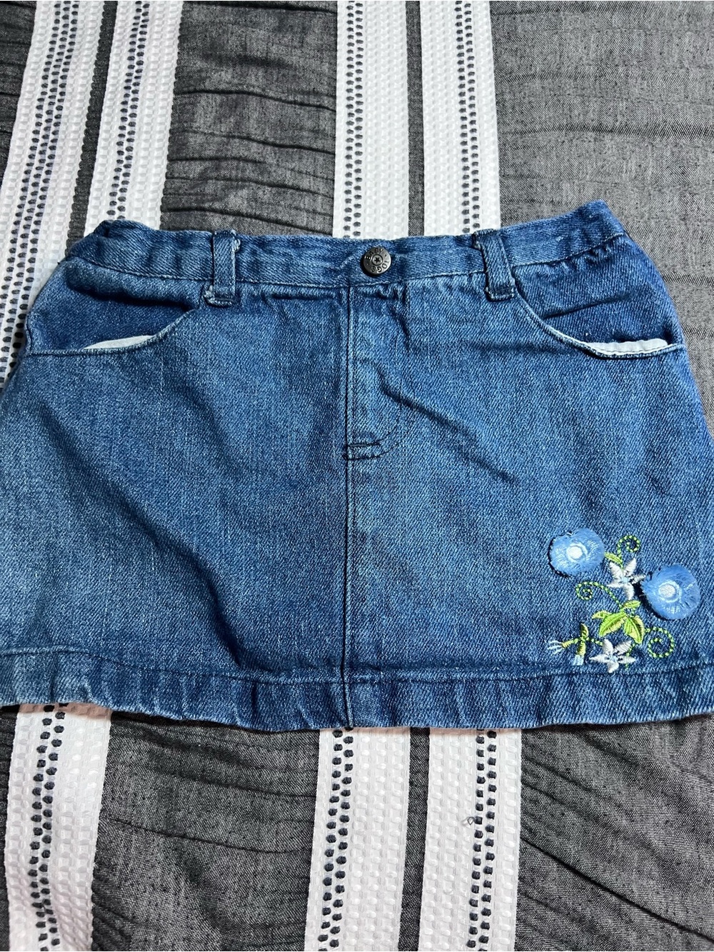 Vtg Blue Denim Mini Skirt with Floral Embroidery - kids 24months
